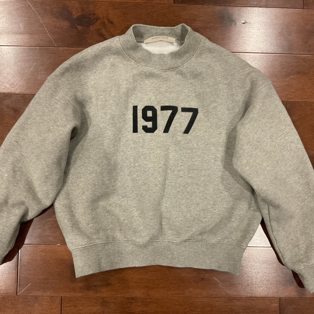 Essentials Gray 1977 Kids Sweatshirt